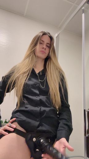 Amateur with big tits teases on OnlyFans