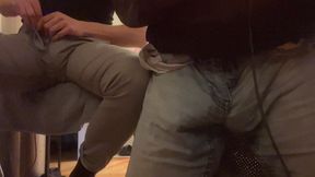 2 amateur flatmates wetting their pants on cam for a follower