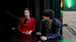 Curtia se exibir bem novinha, a pandemia lan&ccedil_ou mulheres no porn&ocirc_, contou pra m&atilde_e, e quando vendeu seu primeiro nude... - Yastrixx &amp_ Dixon (WATCH ON: SHEER/RED)