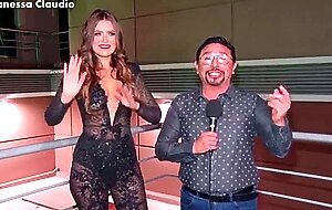 Vanessa claudio tetona sin bra traje transparente carnaval 2018