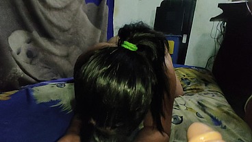 Esposa fantasea en hacer un trio con su esposo y otro hombre /