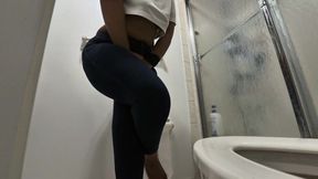 How Long Can I Hold It While Looking At The Toilet Part 15