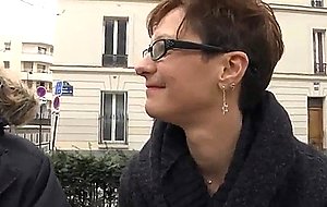 Juliette, veterinaire, sodomisee dans une cave !