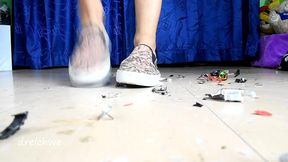 small pieces of plastic