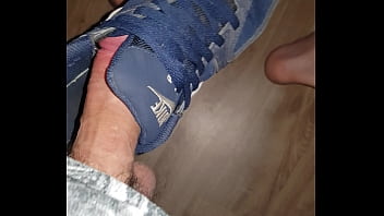 Nike Airmax gay Dick blowjob french sex