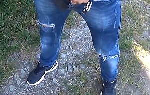 outdoor piss