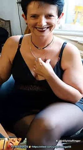 Sylvia Ringer : Stockings Tease and Cum in Mouth