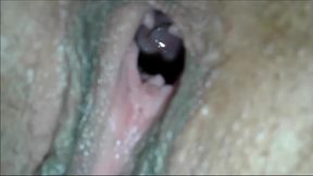 prostituta ficou vendada para o cliente, e ele fez isso. a carne so cai no prato do vegano mesmo.