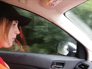 Delivery / Royal Mail Postgirl Gets Money for Public Sex