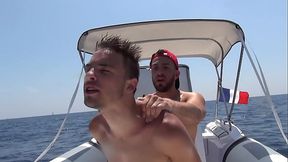 Bande annonce | Baise puissante d'_un petit cul serr&eacute_ et imberbe par la bite d'_un marin dominant