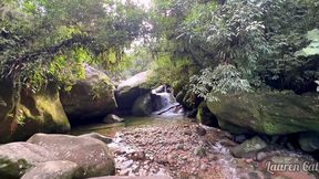 sexo na cachoeira, fudendo gostoso num paraiso lindo (em publico)