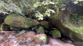 sexo na cachoeira, fudendo gostoso num paraiso lindo (em publico)
