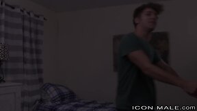 IconMale StepBrother Cums from Anal Fuck