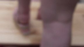 FULL WEIGHT COCK CRUSH IN SHARK TOOTH WEDGES ON THE COCK TABLE WITH CUM SHOT CAM 4 FULL LENGTH