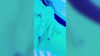 ~*Masturbating in the Tanning Booth*~ left a puddle