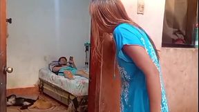 Mi hermanastro piensa que esta solo en casa, y mientras se saca la polla yo entro a sorprender y termino por chuparsela y el por follarme delicioso, sigue no pares beb&eacute_