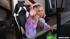 Gamer girl gets fucked by a hung dude here