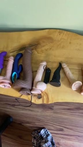 Onlyfans model teases fan and shows how far she can put toys down her throat