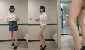 She opened the hotel door then got her small ass slammed in public anal