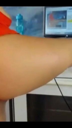 Seductive Booty Shaking: Watch Sexydea's Explicit Twerk Show!