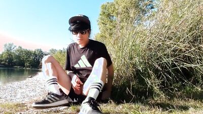 Caught wanking I stop my masturbation session outdoor but I still crave to cum cause I'm a horny boy