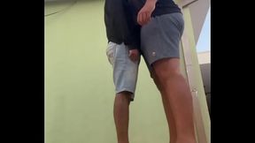 Size difference 7&rsquo_2ft Tall vs 5&rsquo_11ft