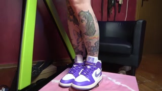 Sigma Femdom - Session with Denise: Crushed Under Her Nikes