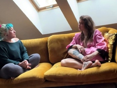 AMATEUR FIRST TIME LESBIAN b