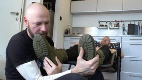 Sexy Soldier Daniell Receives Very Hot & Passionate Foot Worship Treatment By Foot Slave Ben