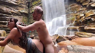 Fomos Pegos! Sexo publico em Cachoeira - Alemaohub