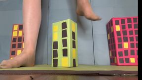 Mayors Giantess Assistant Destroys City