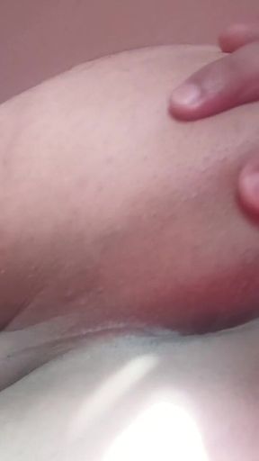 My Booty Is Jiggling