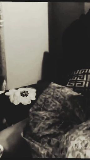 Tumhare Bhaiya Ka Chhota He Cute Newly Married Brothers Wife First Time and Bolwjob for Hardcore Sex When Brother Go Office