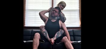 Rio Sierhaus 08 Couch Squeeze 1