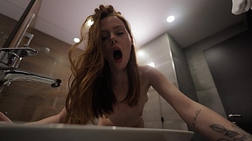 Neighbor sucks and fucks in the shower with the owner of the apartment (diamond video)