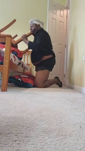 PENCILSKIRT DILDOSUCKING