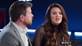 WIFEY Gorgeous Curvy Hotwife Lacy Gets Blindfolded For The Ultimate Gangbang Surprise