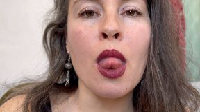 she has natural sexy lips av