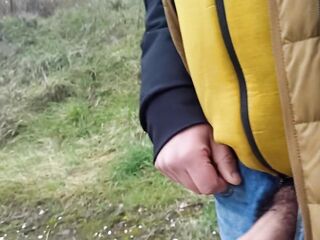 Somebody can watch me! Cum and pee outdoors