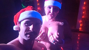 Meu pau amigo me levou pra festa de natal pra ele provar minha buceta