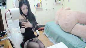 Asian Babe Webcam Dance