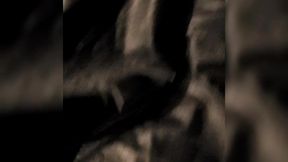 deesse craque et se gode habillee en gothique / erotiquevideo 14 min - ...