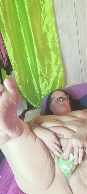 Sneaky Freaky Vase Fucking Kinky