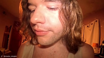 Giant catches gummy intruders again