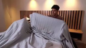 Mom share bed with son