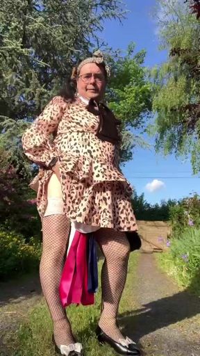 In an outfit with a little leopard-style dress for an evening out.