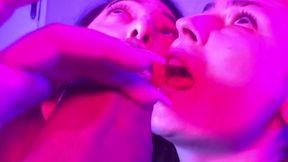 cortes boquete em pov com duas gostosas - emme white e lis xxx