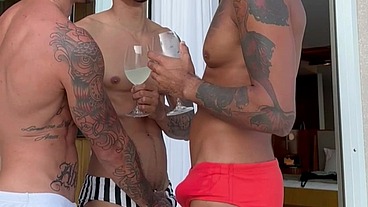 Chamei Yuri Diaz e o Lucas Dias pra curtir uma piscina, mas os safador preferiram curtir de outra forma. - Completo - copy