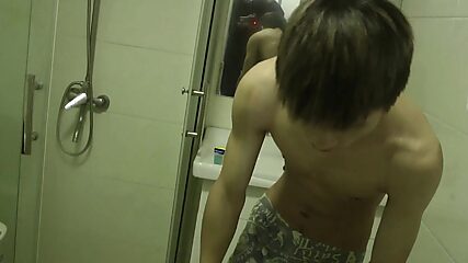 Hung Chinese Twink Gets Stretched by Massive Cock