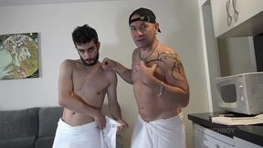 kevin baise par un beau barbu hetero